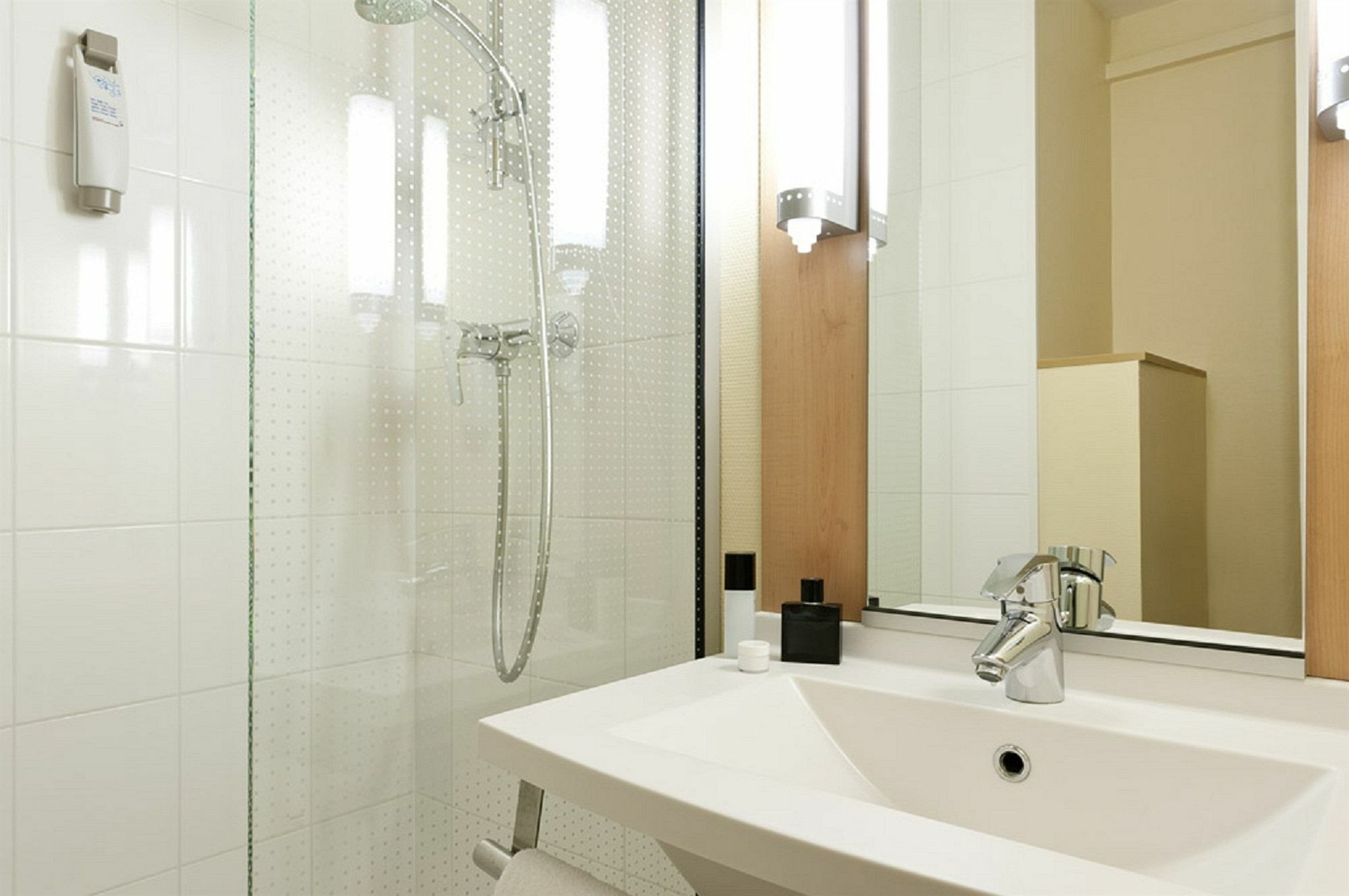 Hotel Ibis Reims Tinqueux Esterno foto