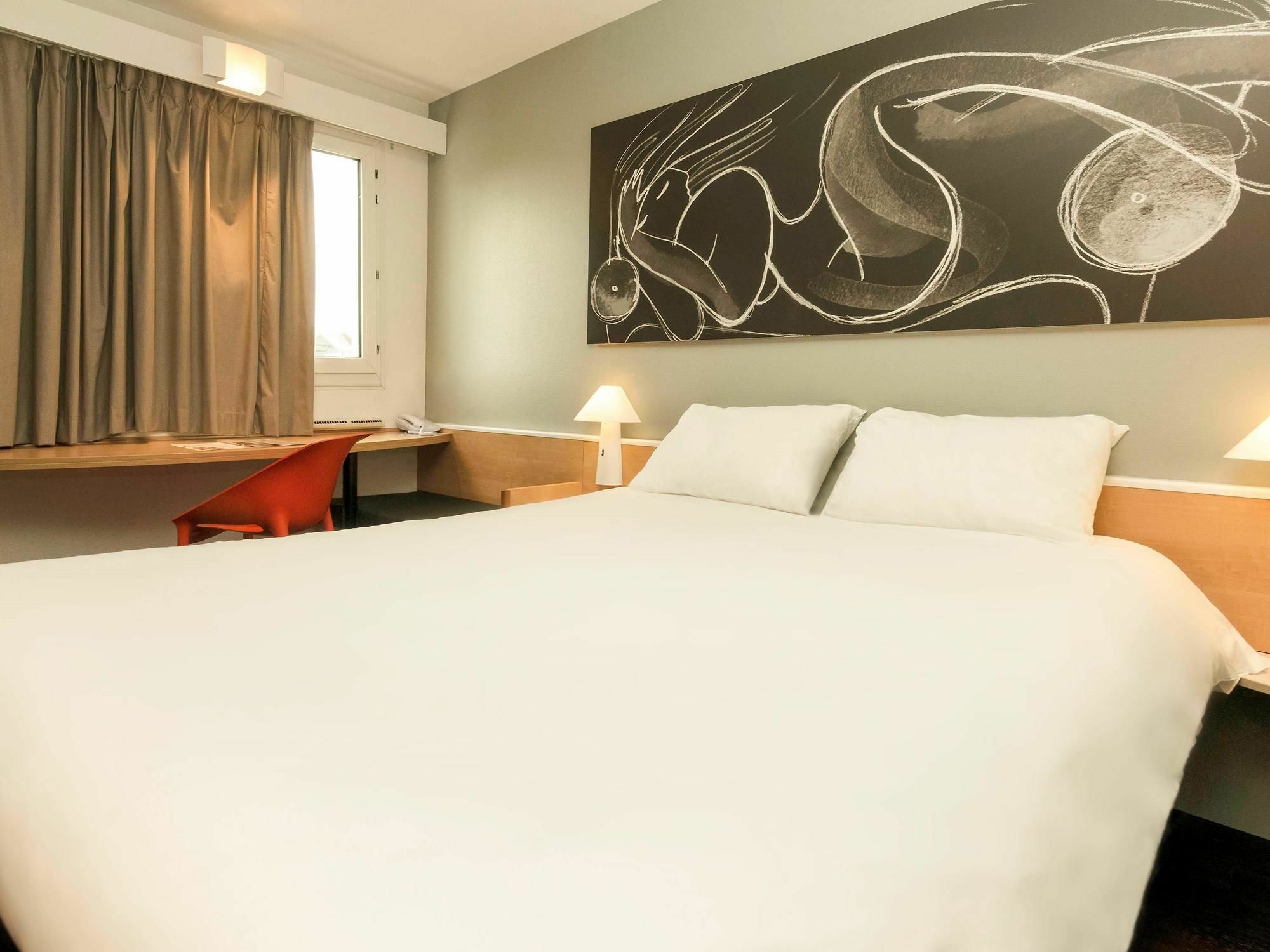 Hotel Ibis Reims Tinqueux Esterno foto