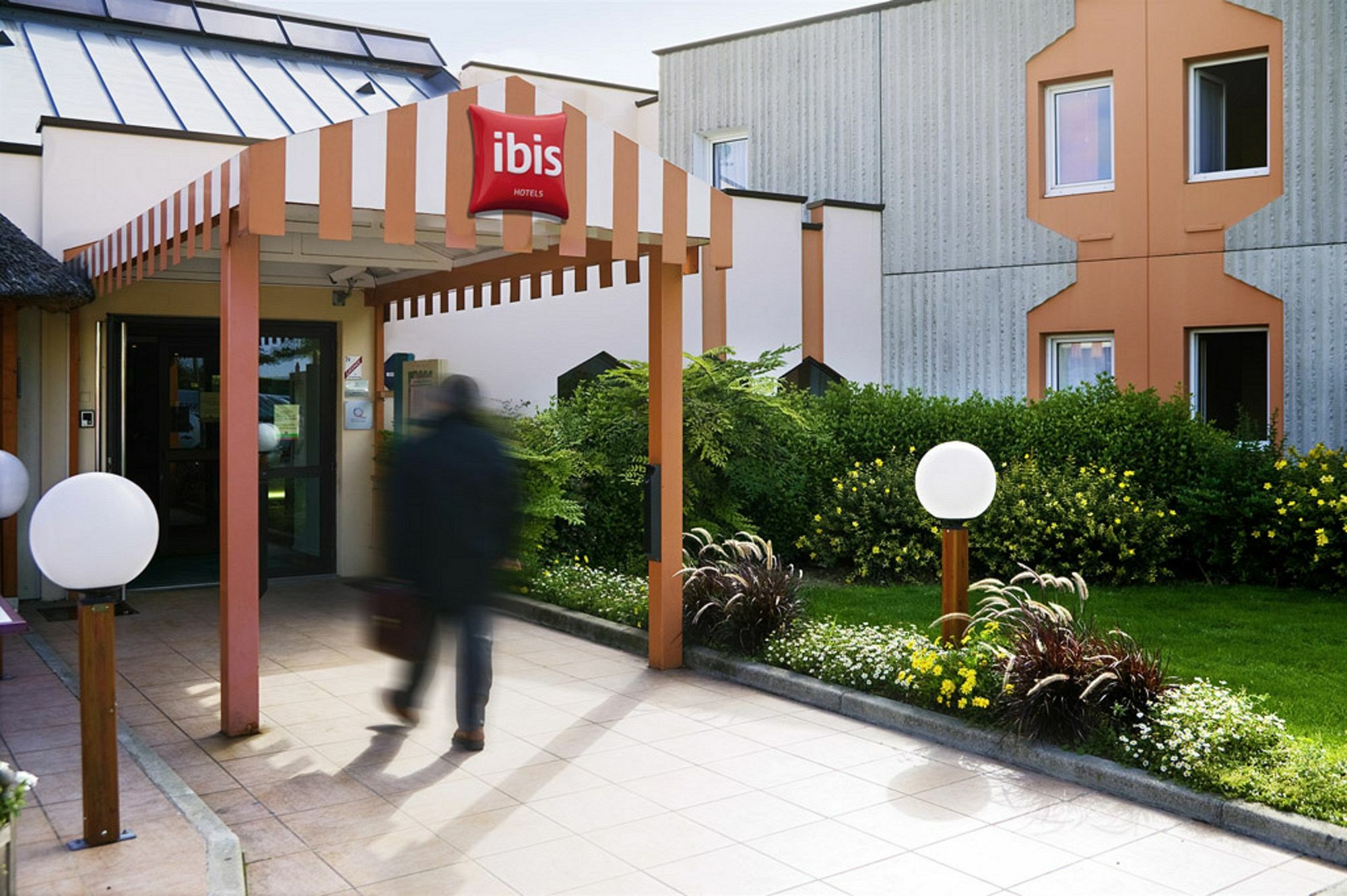 Hotel Ibis Reims Tinqueux Esterno foto